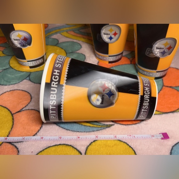 Pittsburgh Steelers 3D Holographic Reusable Plastic Cups 4 Pack NFL Football - Picture 5 of 7